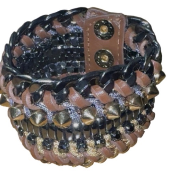 Henri Bendel chunky spiked Bracelet - Picture 3 of 7
